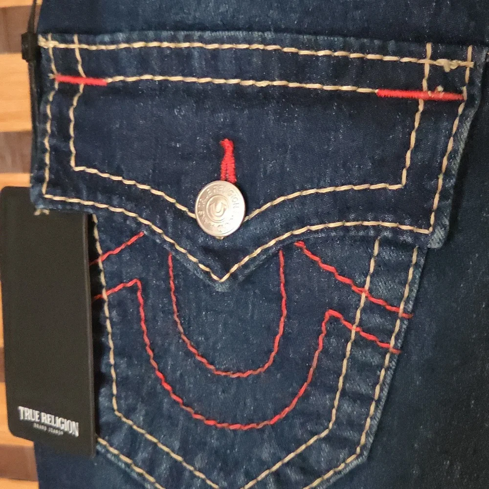NWT! True Religion GENO Relaxed Slim